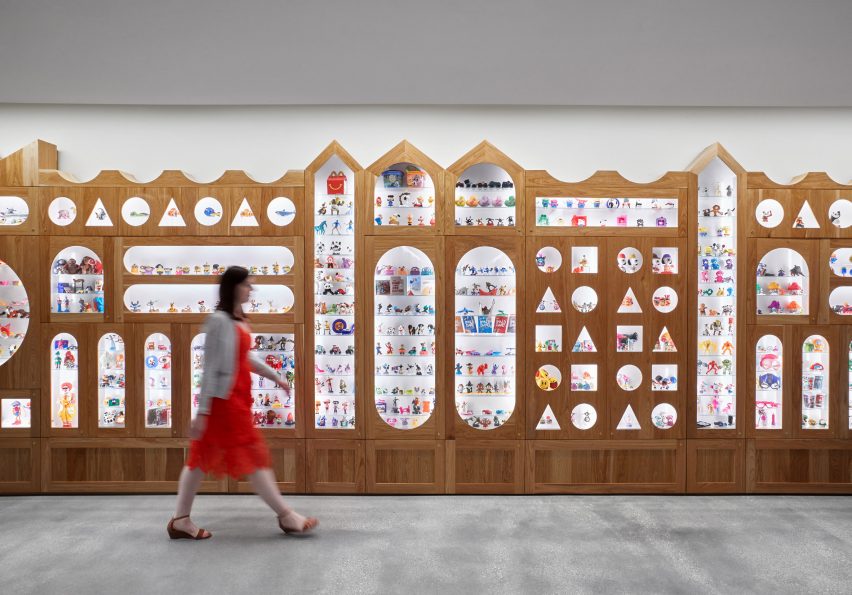 McDonald's Headquarters by IA Interior Architects and Studio O+A