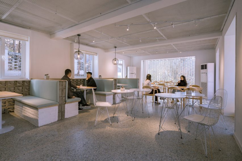 Mica-Bar by 3andwich Design