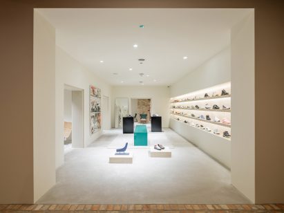 Notre interior renovation by Norman Kelley