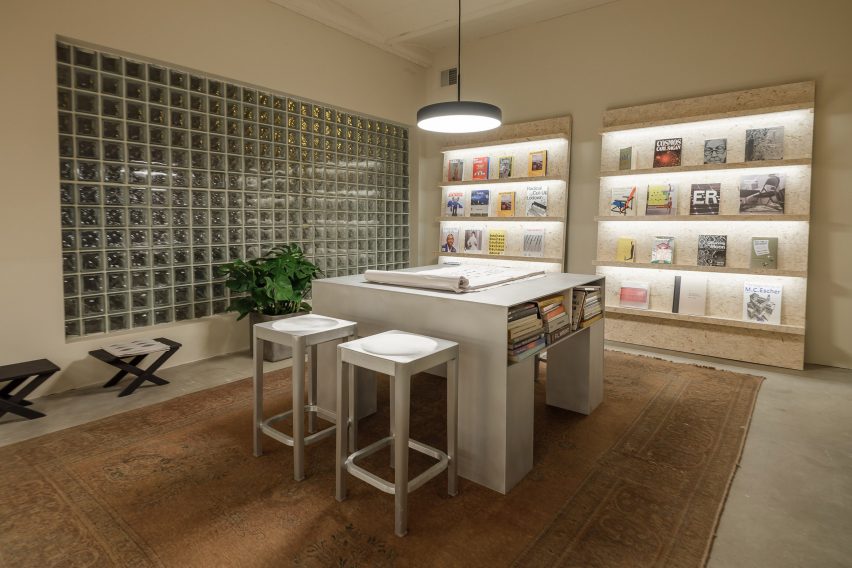 Notre interior renovation by Norman Kelley