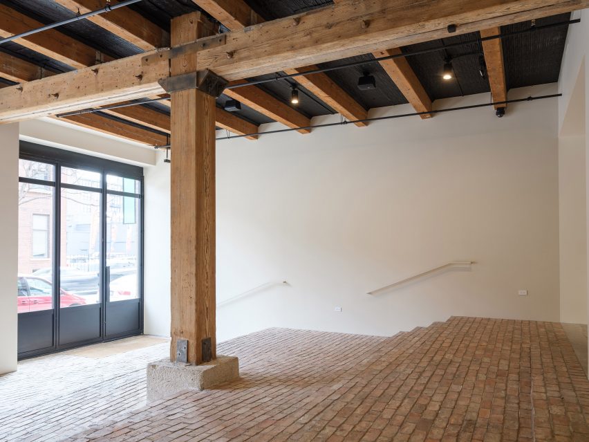 Notre interior renovation by Norman Kelley