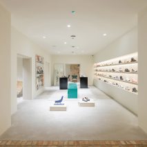 Notre interior renovation by Norman Kelley