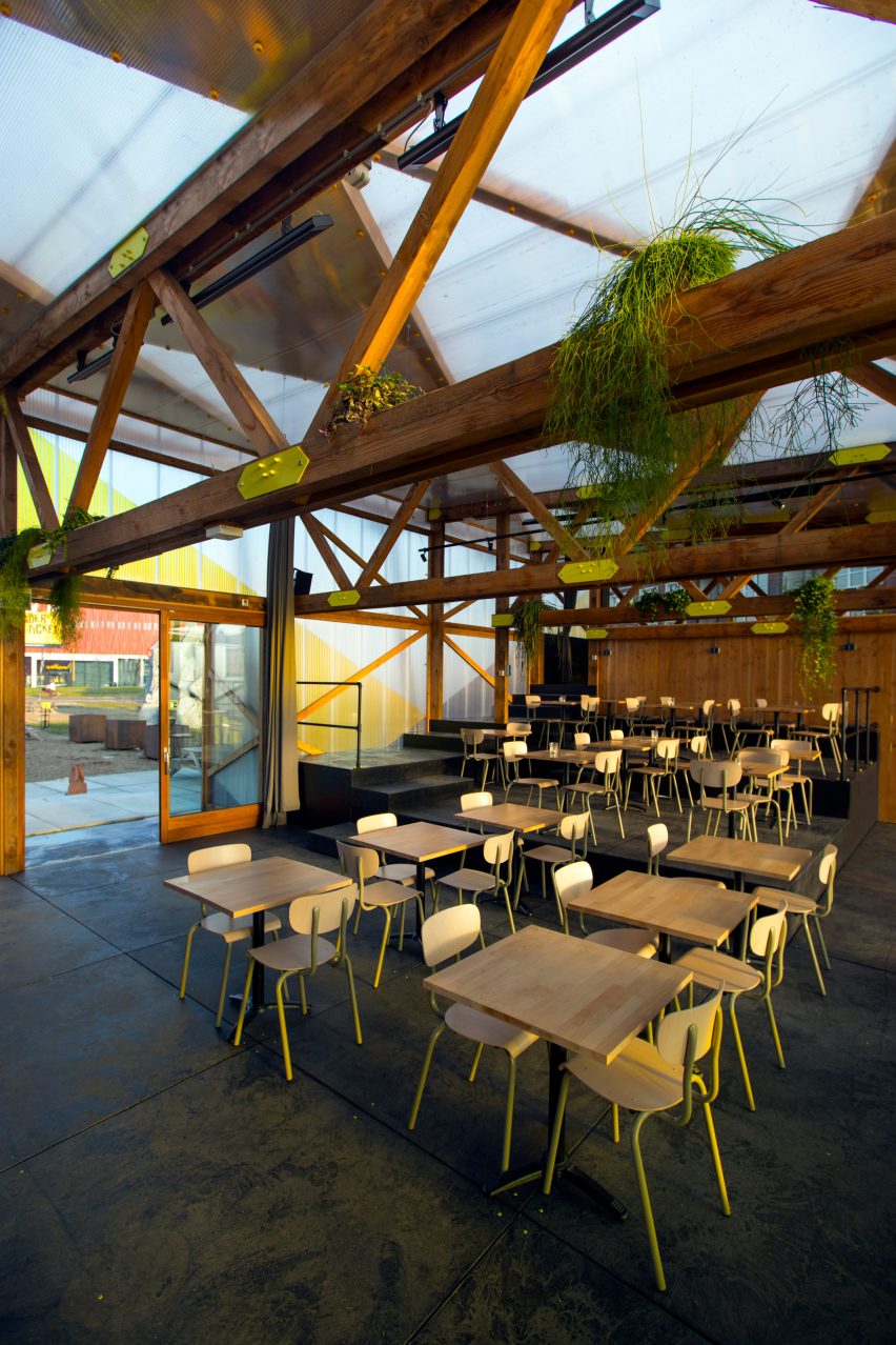 RAUM temporary restaurant pavilion by Overtreders W in Utrecht