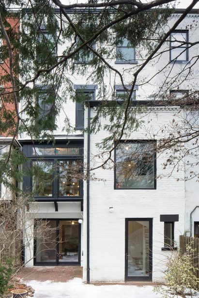 Prospect Lefferts Garden Townhouse by GRT Architects