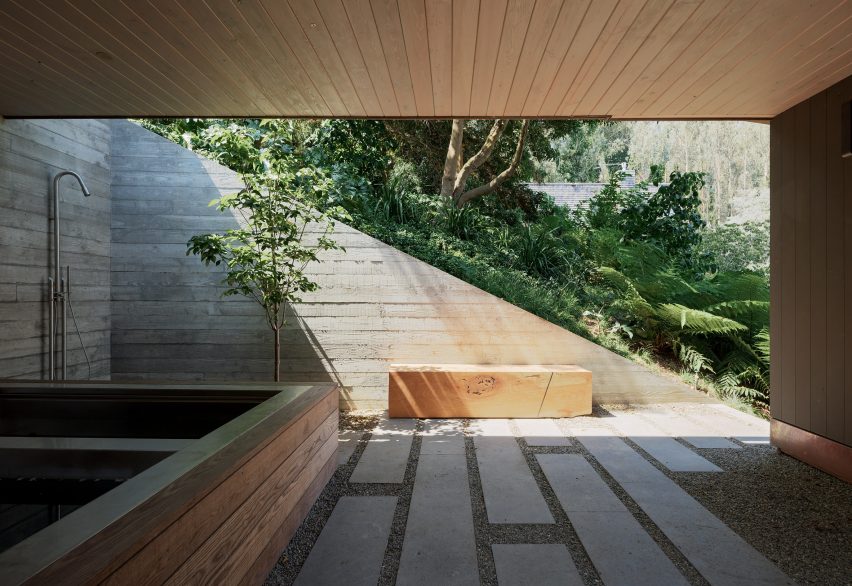 Twin Peaks Residence by Feldman Architects
