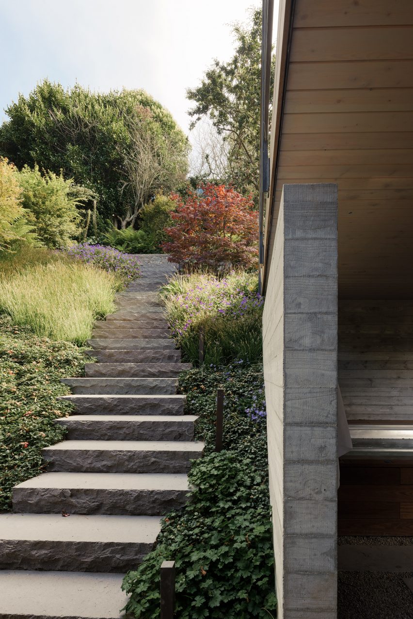 Twin Peaks Residence by Feldman Architects