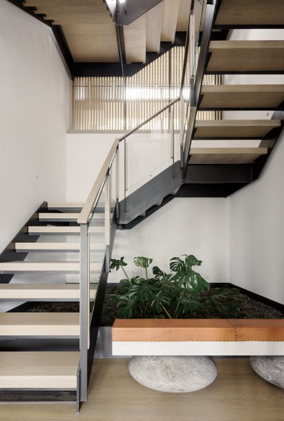 Twin Peaks Residence by Feldman Architects