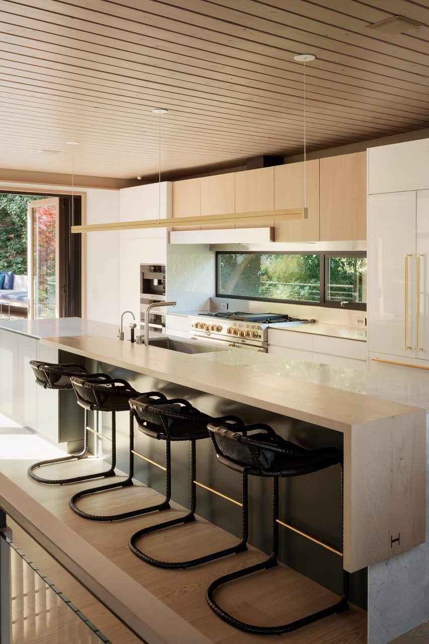 Twin Peaks Residence by Feldman Architects
