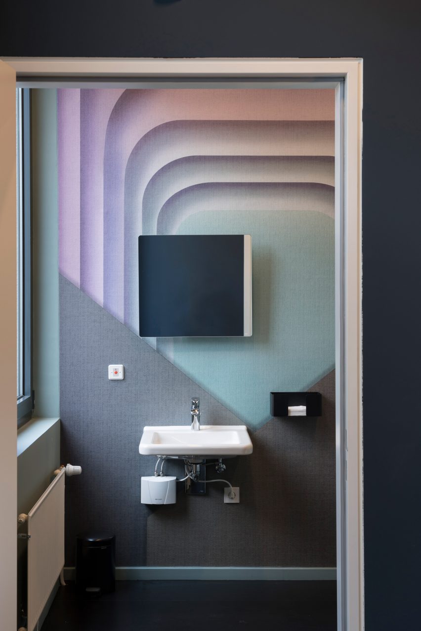 Interiors of The Urban Dentist by Studio Karhard