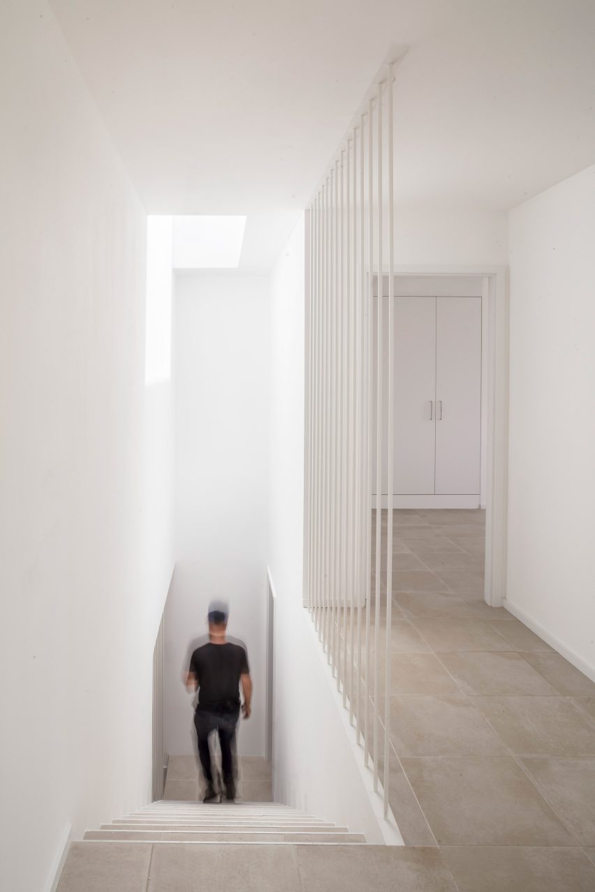 Villa Catwalk by Nomo Studio in Menorca