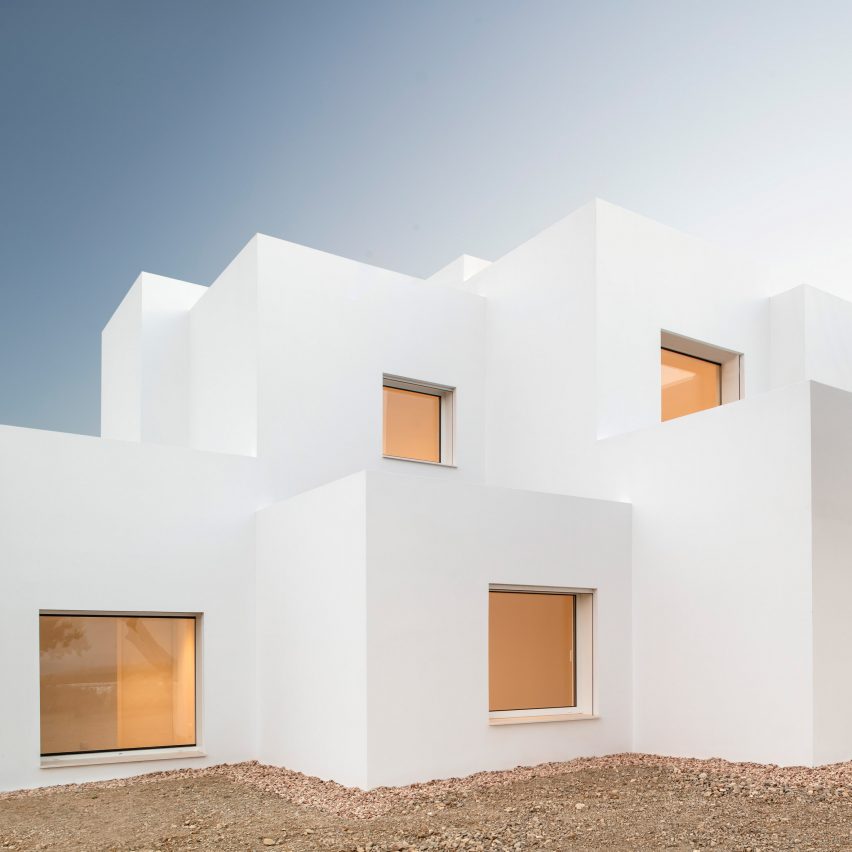Villa Catwalk by Nomo Studio in Menorca