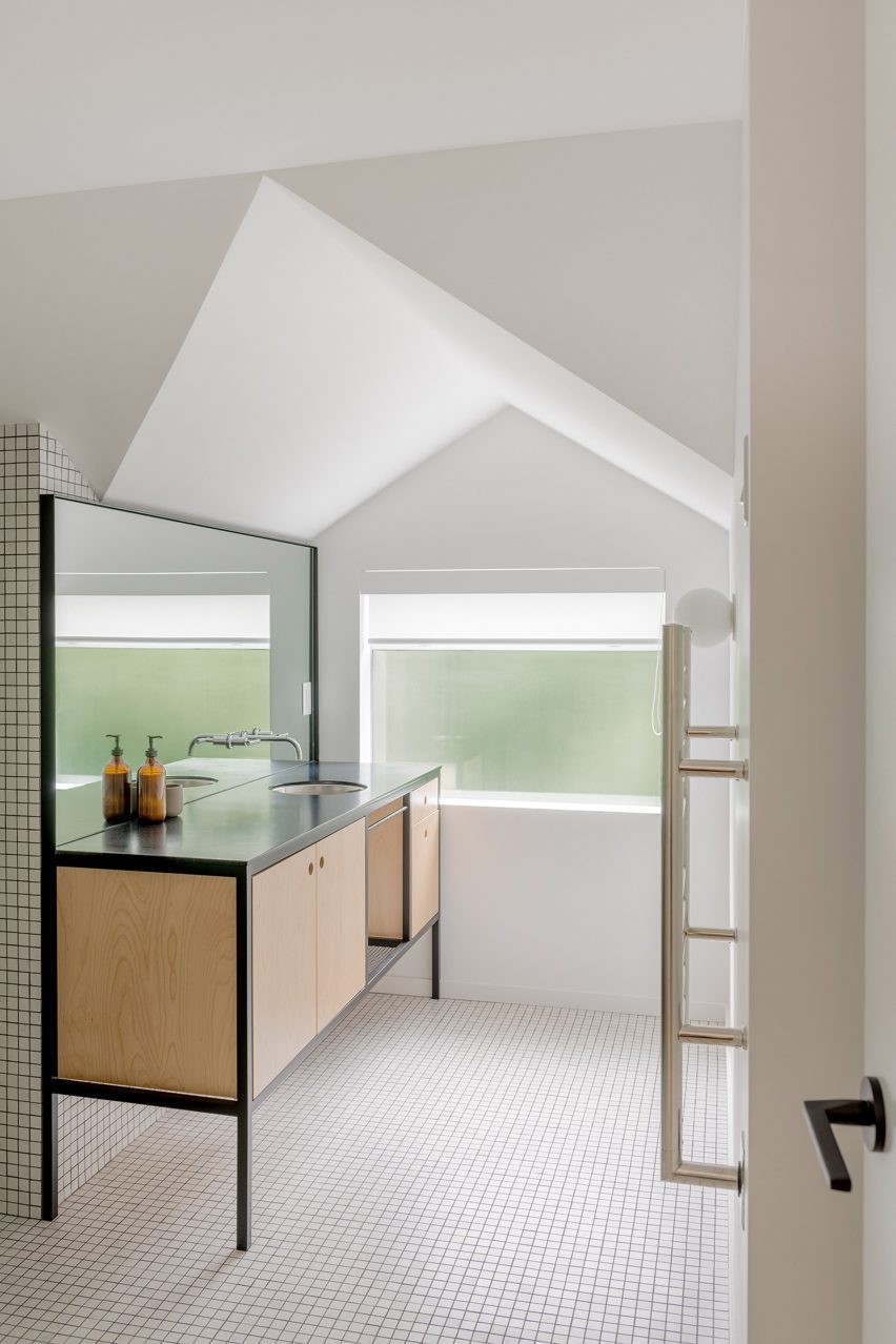 Yew House by Campos Studio and Tom Chung