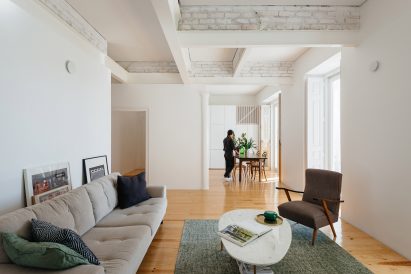 Apartment in Lapa by Filipe Fonseca Costa