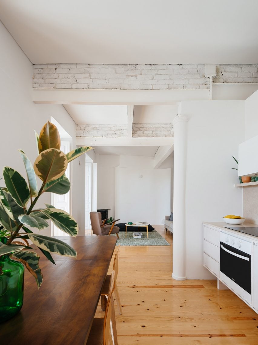 Apartment in Lapa by Filipe Fonseca Costa
