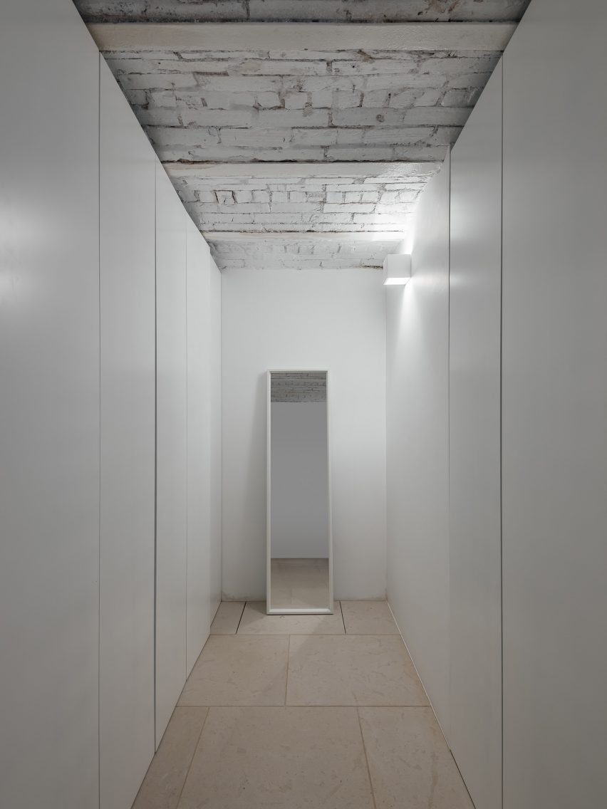 Apartment in Lapa by Filipe Fonseca Costa