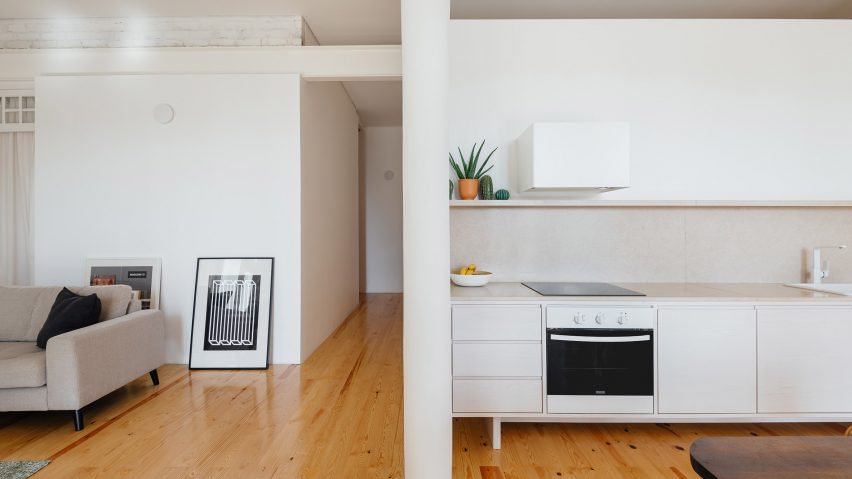 Apartment in Lapa by Filipe Fonseca Costa