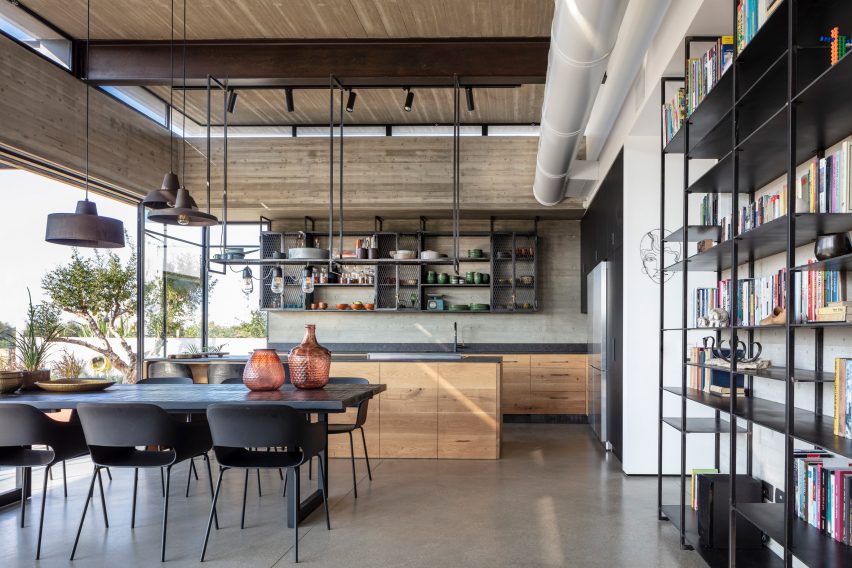 Bare House by Jacobs Yaniv Architects