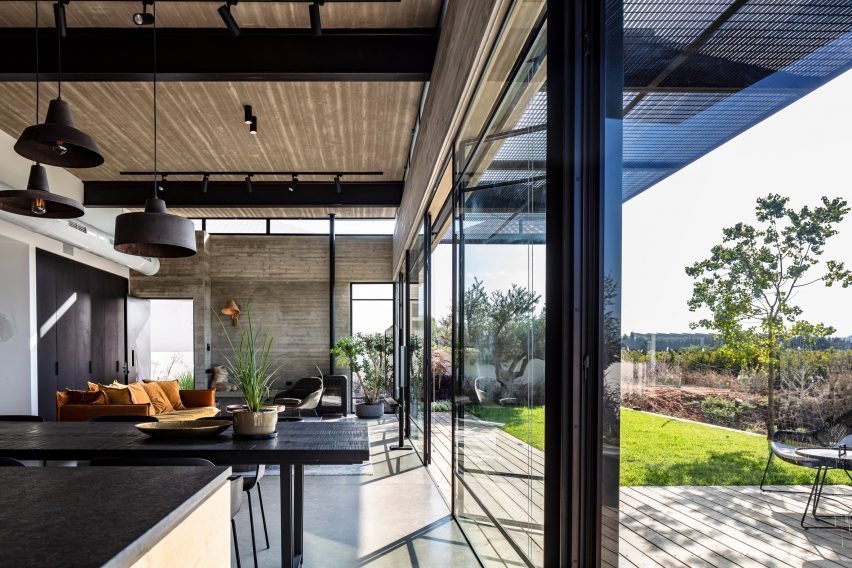 Bare House by Jacobs Yaniv Architects