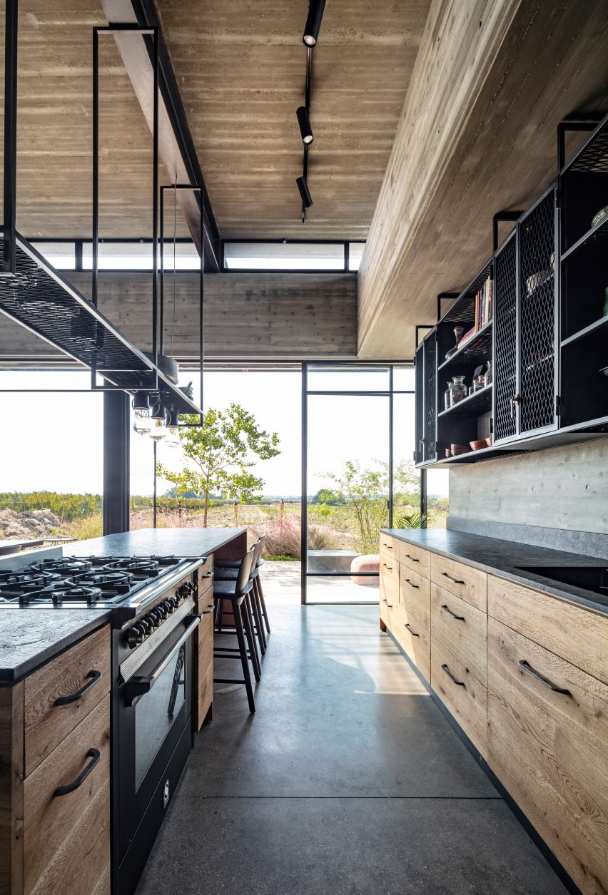 Bare House by Jacobs Yaniv Architects