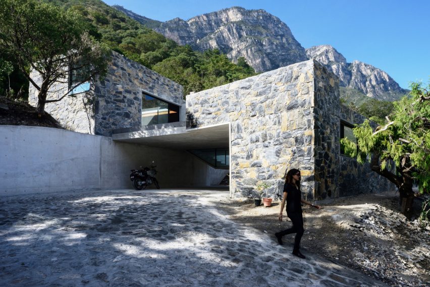 Casa Bedolla by P+0 Arquitectura