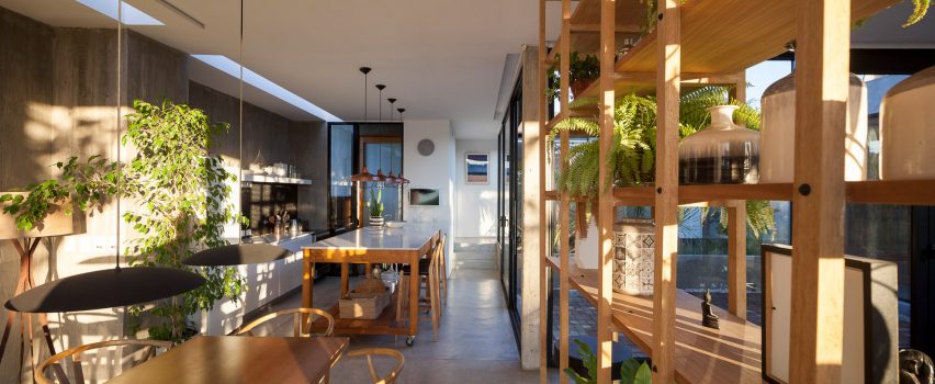 Casa Closed in La Plata Argentina by Felipe Gonzalez Arzac
