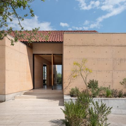 Casa Moulat residence in Hidalgo Mexico by Centro de Colaboracion Arquitectonica