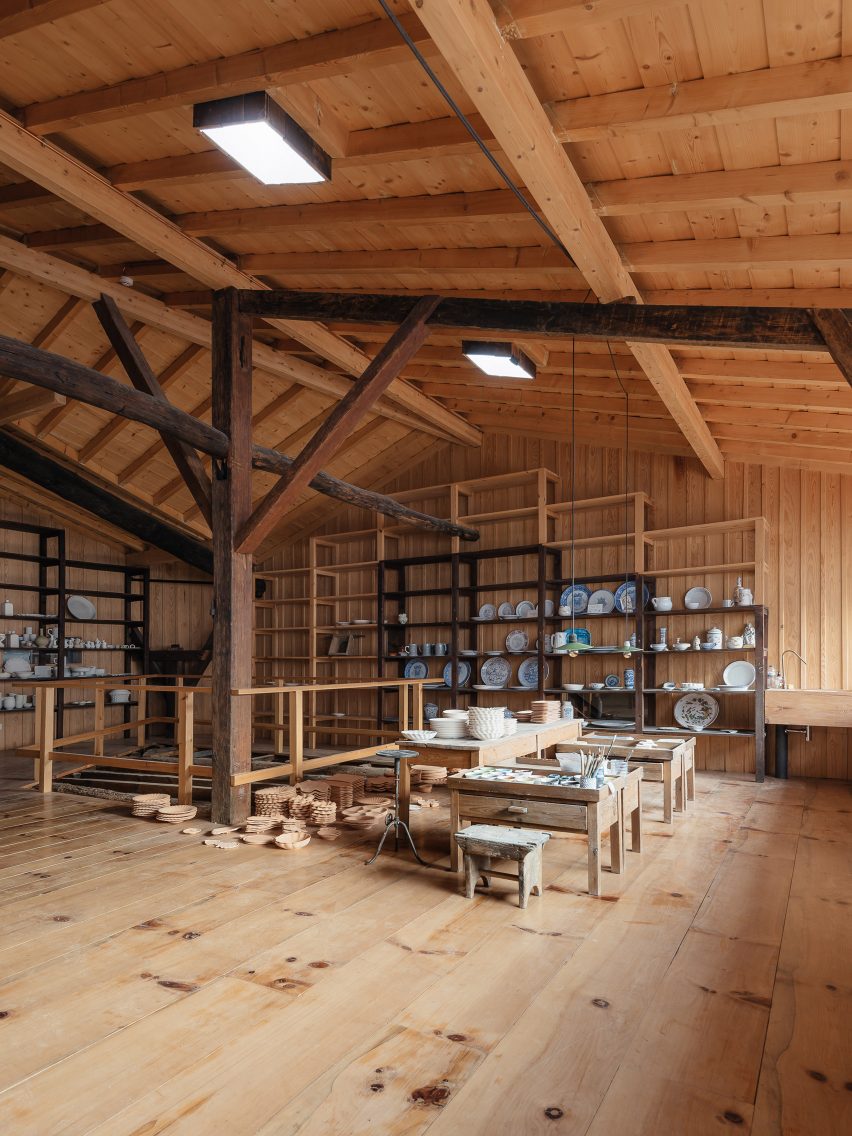 Ceramics factory in Coimbra, Portugal designed by Luisa Bebiano Arquitectos and Atelier do Corvo