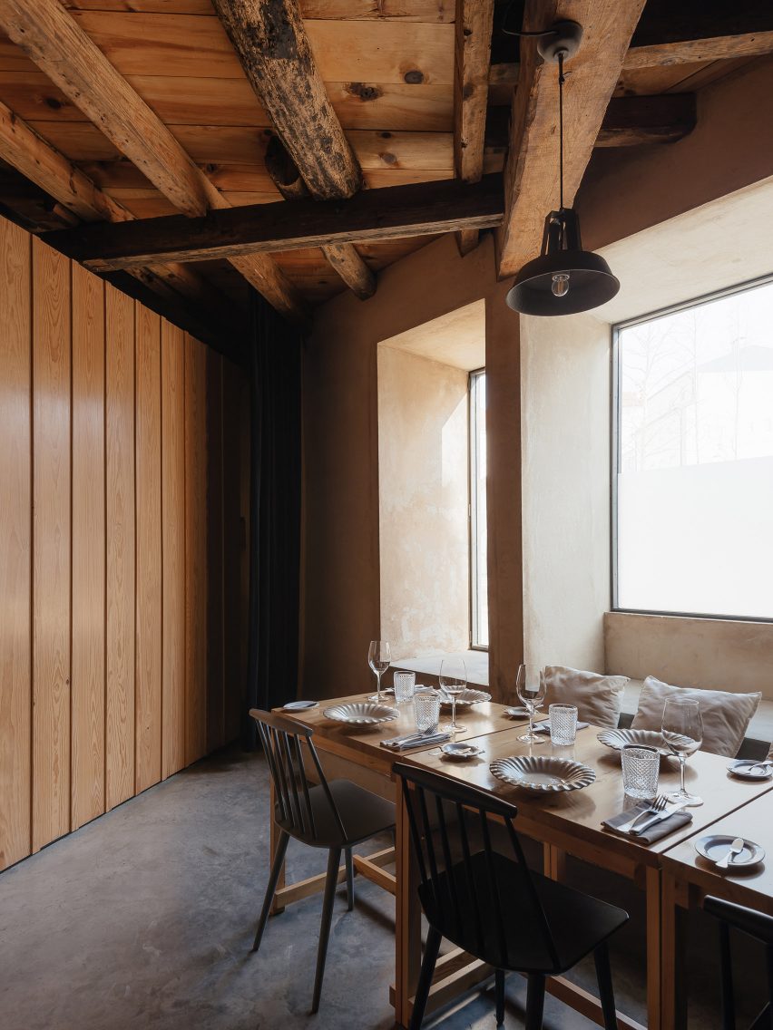 Ceramics factory in Coimbra, Portugal designed by Luisa Bebiano Arquitectos and Atelier do Corvo