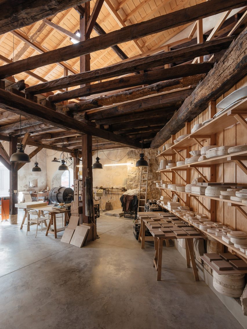 Ceramics factory in Coimbra, Portugal designed by Luisa Bebiano Arquitectos and Atelier do Corvo