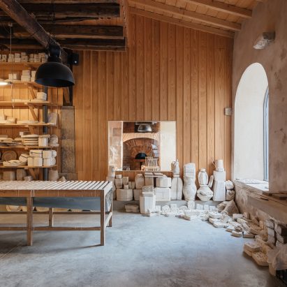 Ceramics factory in Coimbra, Portugal designed by Luisa Bebiano Arquitectos and Atelier do Corvo