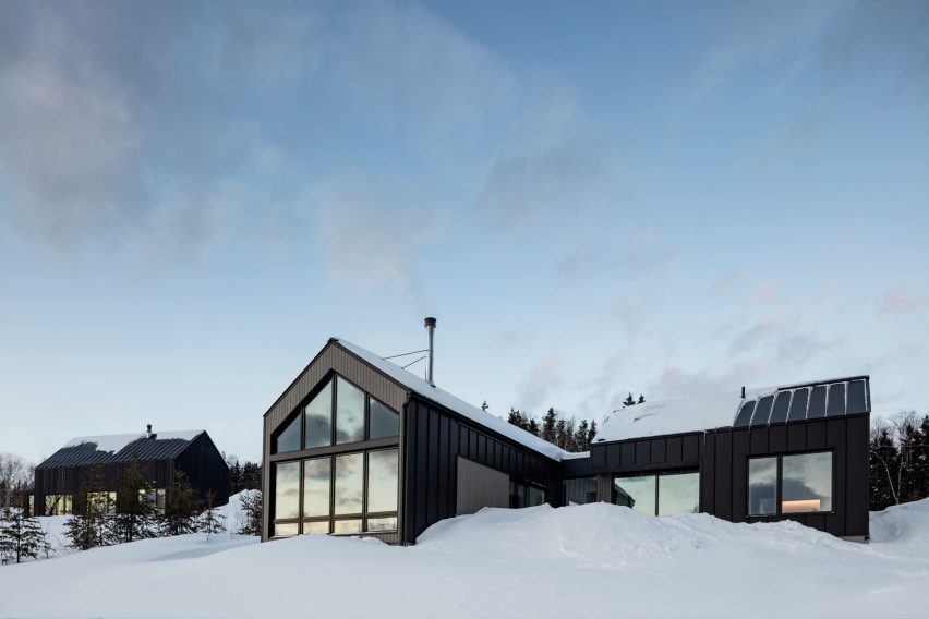 Chalet Du Bois Flotte Residence in Montreal Canada by Atelier Boom Town