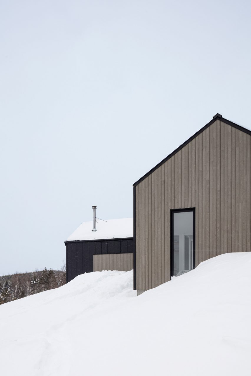 Chalet Du Bois Flotte Residence in Montreal Canada by Atelier Boom Town