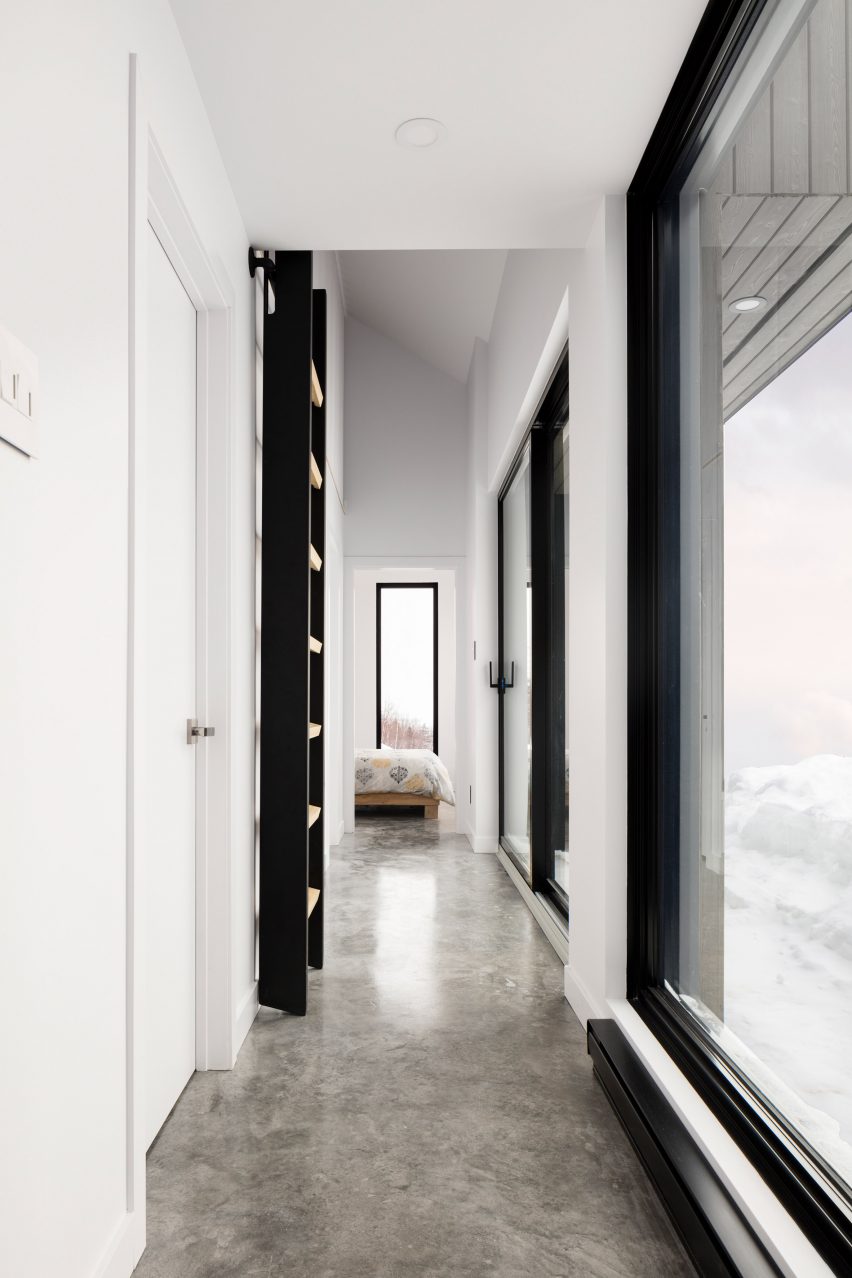 Chalet Du Bois Flotte Residence in Montreal Canada by Atelier Boom Town