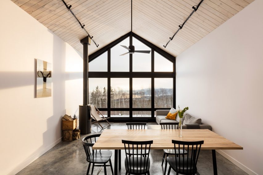 Chalet Du Bois Flotte Residence in Montreal Canada by Atelier Boom Town