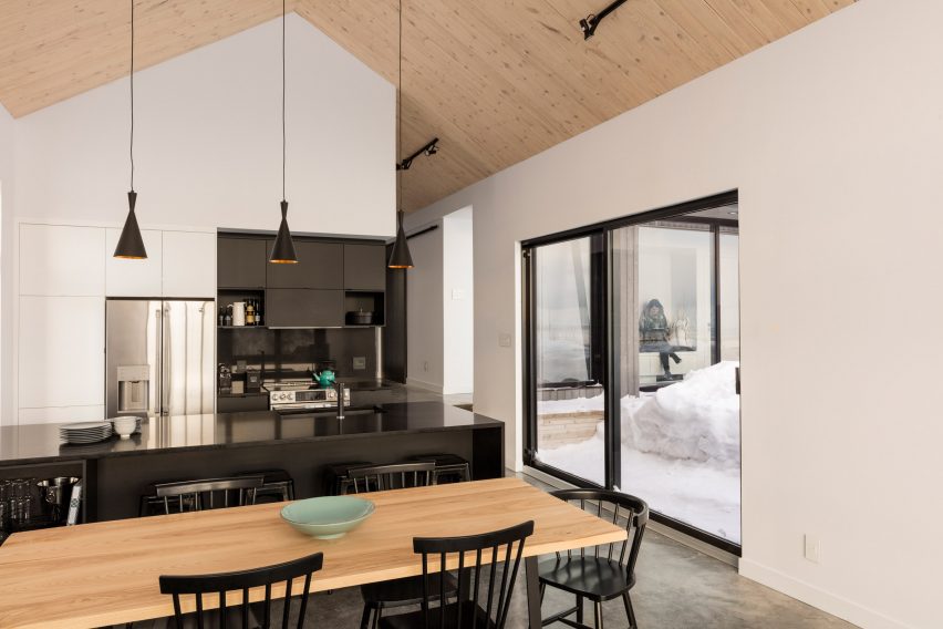 Chalet Du Bois Flotte Residence in Montreal Canada by Atelier Boom Town