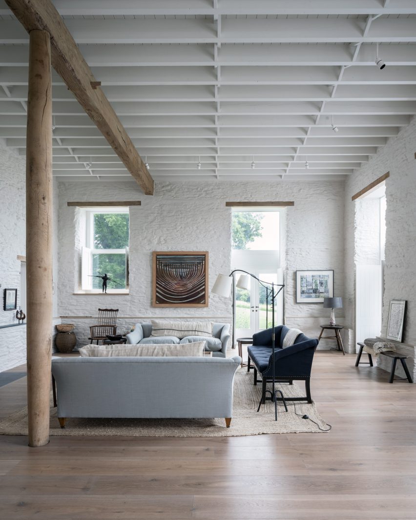 Coastal House by 6a Architects