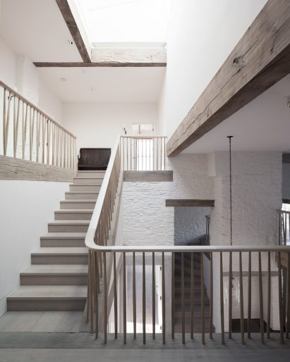 Coastal House by 6a Architects
