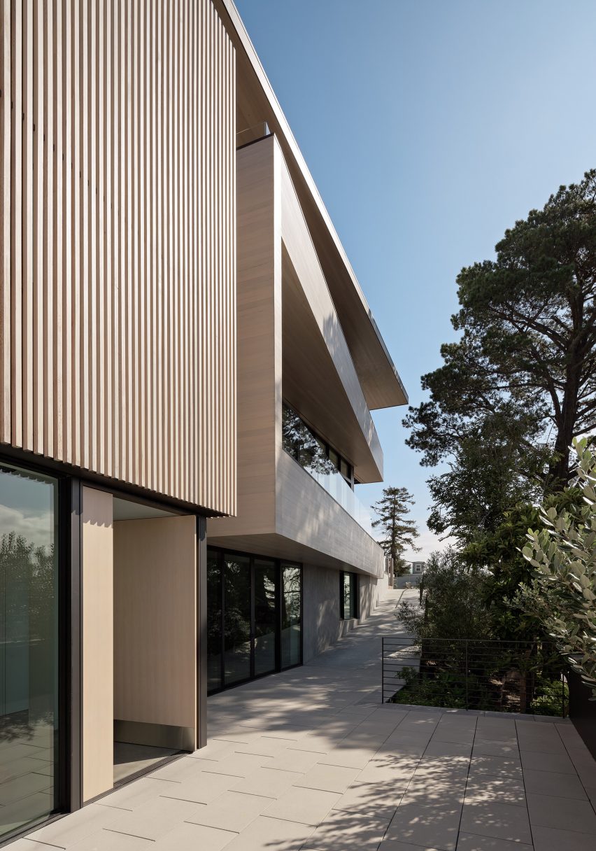 Dolores Heights San Francisco cedar and glass residence by John Maniscalco Architects