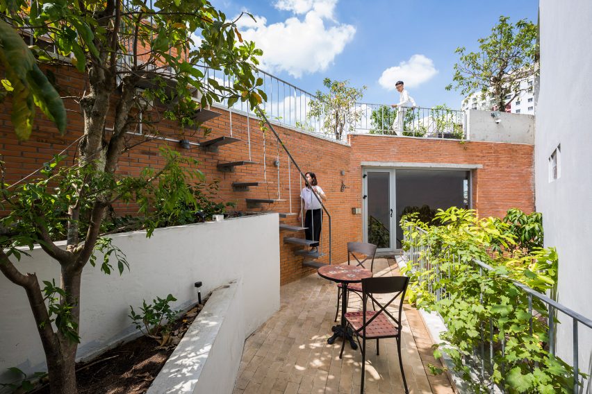 Ha House by VTN Architects
