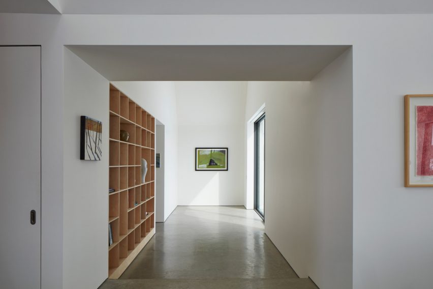 Hatley House Residence in Quebec, Canada by Pelletier De Fontenay