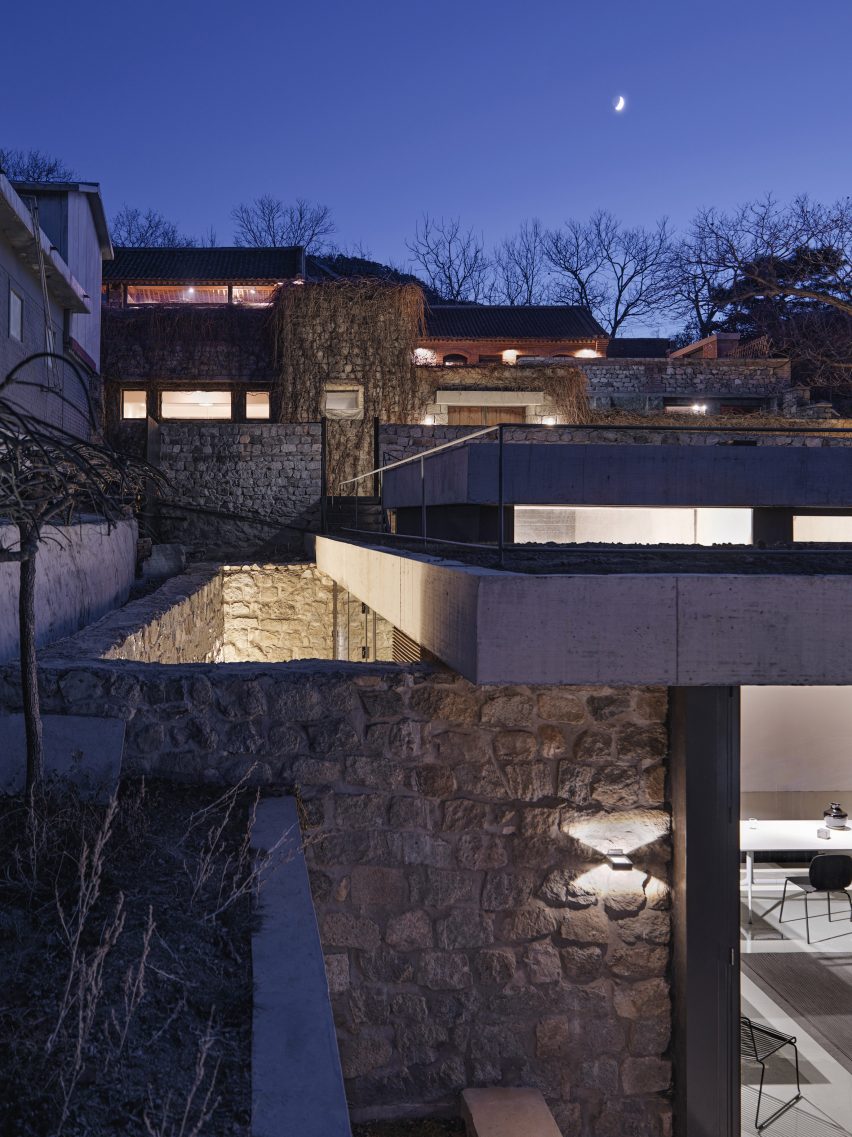House on the Great Wall by MDDM Studio