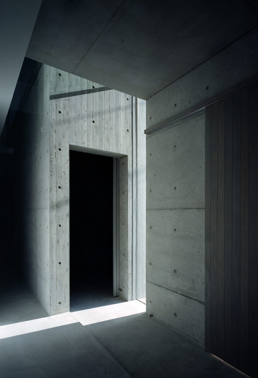 House in Toyonaka by Fujiwaramuro Architects