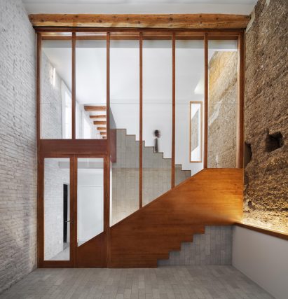 House renovation by Hiha Studio