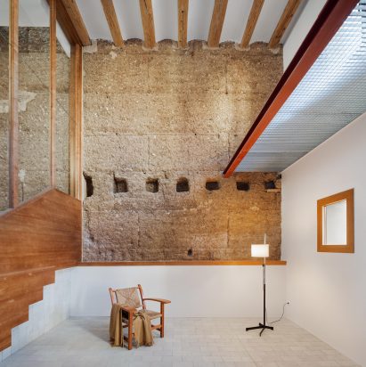 House renovation by Hiha Studio