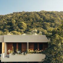 Lo Sereno Casa de Playa in Troncones Mexico by Nicolas Sainz and Jorge González Parcero
