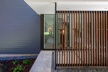 Merkel Cooper lakehouse residence by In Situ Studio