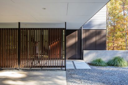 Merkel Cooper lakehouse residence by In Situ Studio
