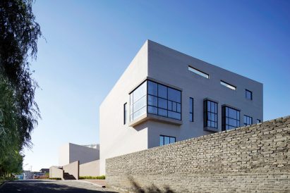 Chinese women architects: New Chinese Architecture by Austin Williams