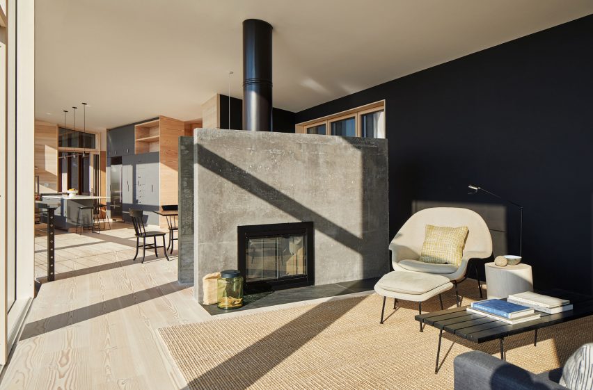 Long Island wetland residence by Ryall Sheridan Architects
