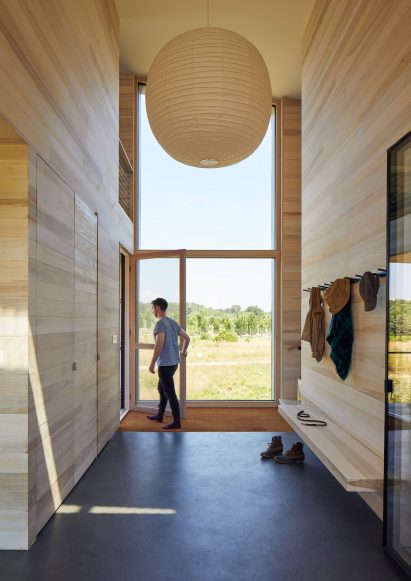 Long Island wetland residence by Ryall Sheridan Architects